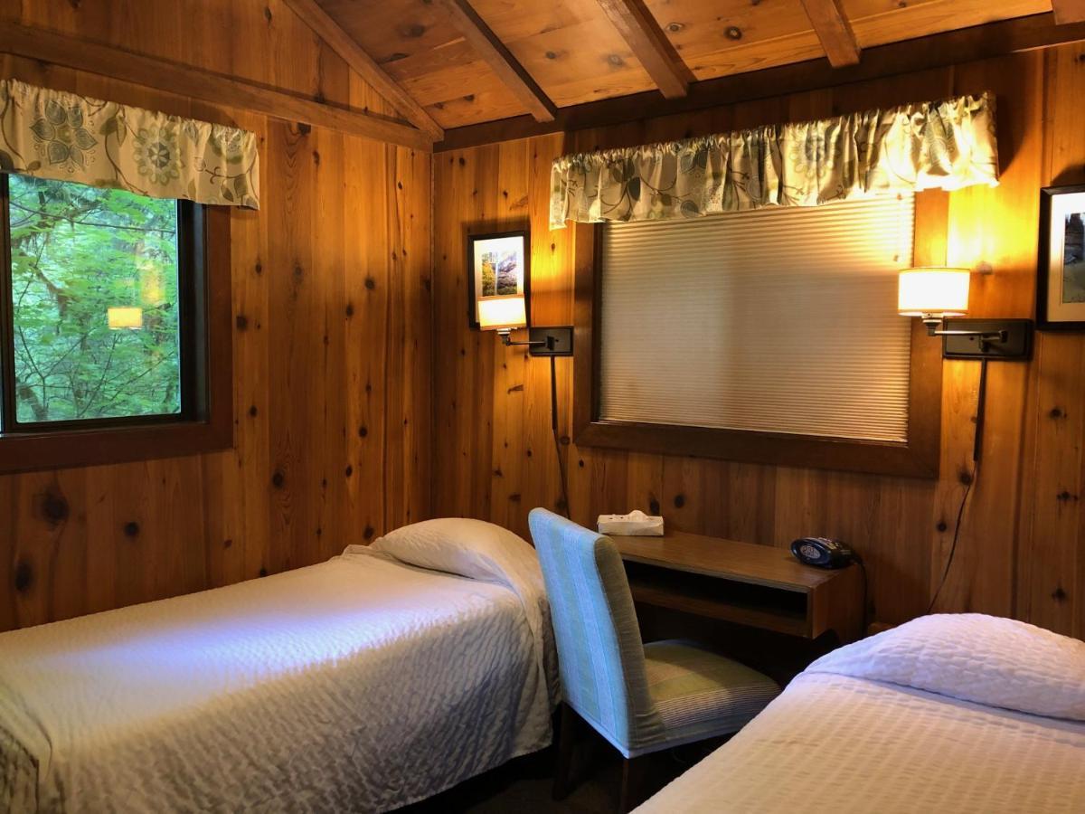 Silver Falls Lodge & Conference Center Sublimity Exterior foto